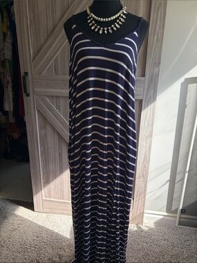 Zenana Outfitters Navy and White Striped Sleeveless Maxi Dress